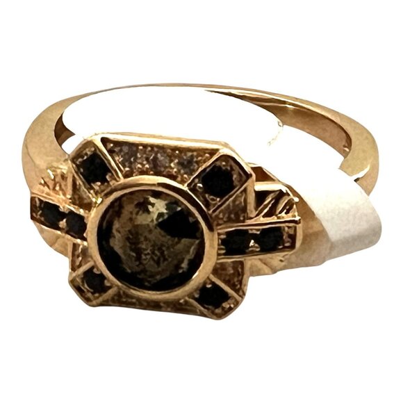 Gold-Tone Fragrant Jewels Ring Size 7 With Dark Center Stone & Accent Stones - Picture 2 of 8